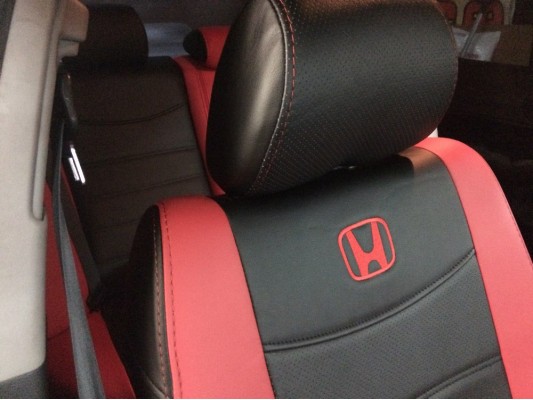 Авточехлы на Honda Civic 8 4D