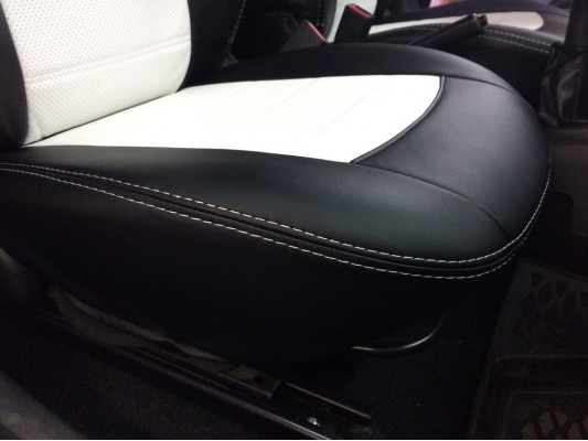 Авточехлы на Lada Granta