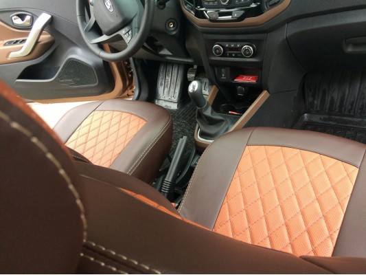 Авточехлы на Lada Xray