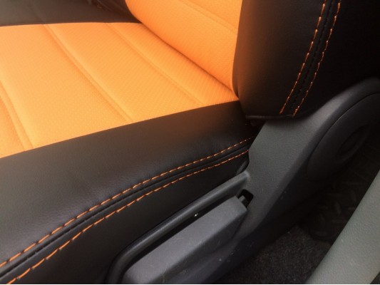 Авточехлы на Suzuki SX4