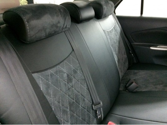 Авточехлы на Toyota Yaris