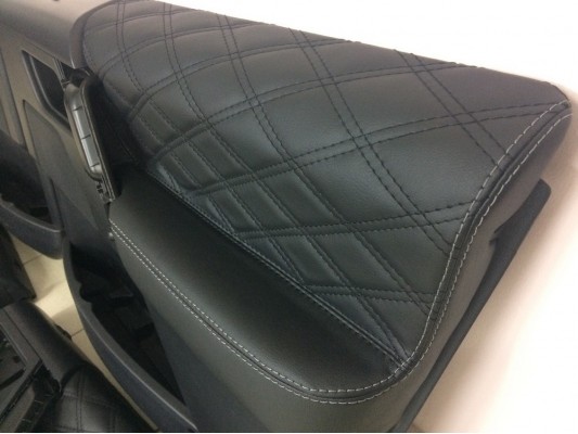 Перетяжка дверных карт