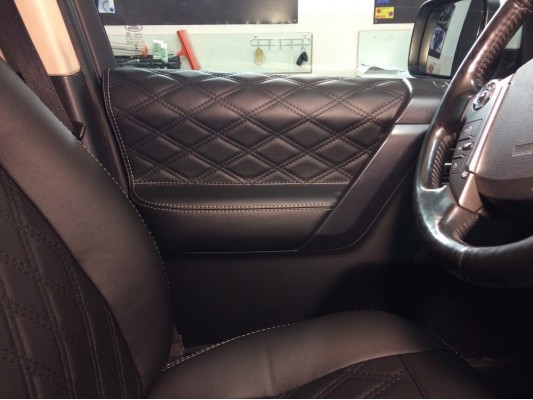 Перетяжка дверных карт